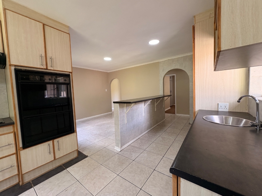 3 Bedroom Property for Sale in La Hoff North West